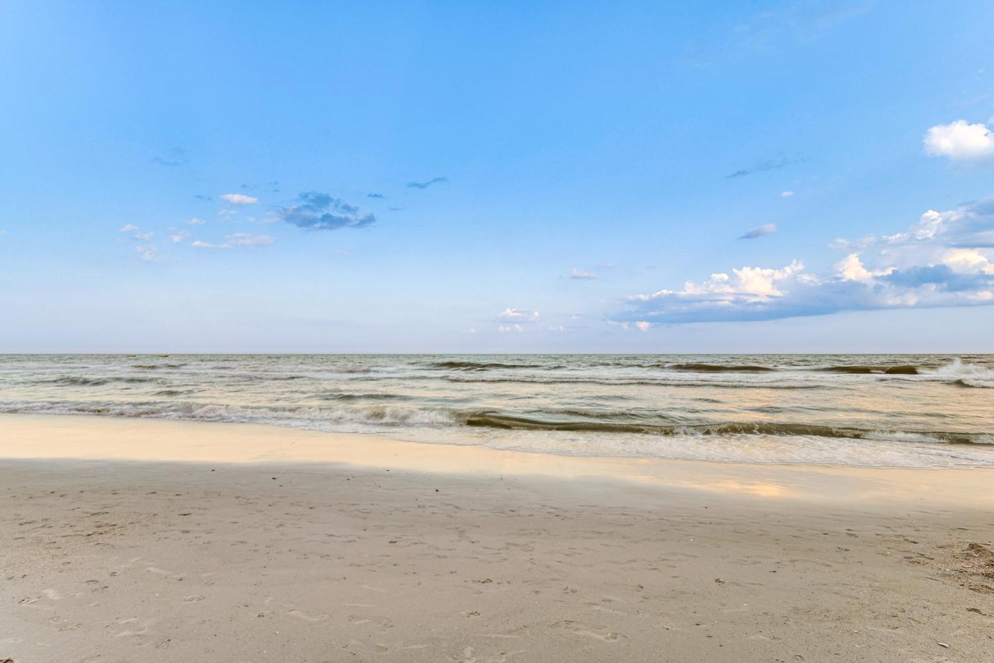 Updated Resort Condo, Walk To Myrtle Beach! Buitenkant foto