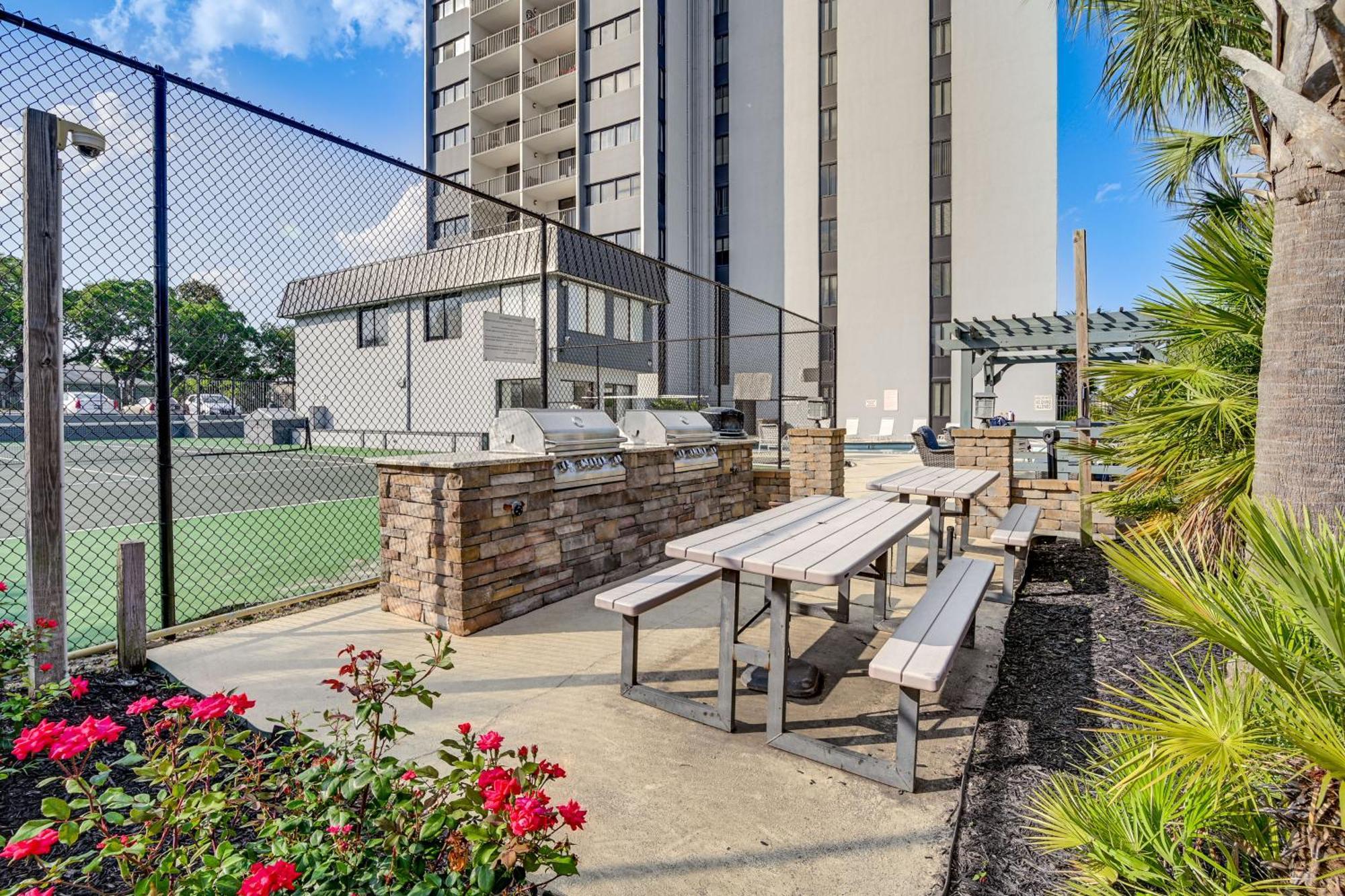 Updated Resort Condo, Walk To Myrtle Beach! Buitenkant foto